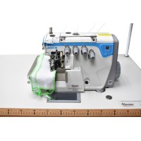 JACK E 4 - 3 Thread overlock sewing machine (Direct Drive) with English table-top